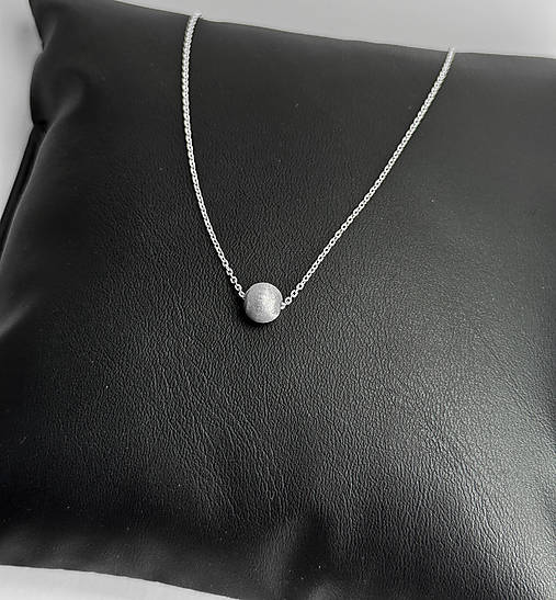 Strieborná 925/1000 gulička na retiazke