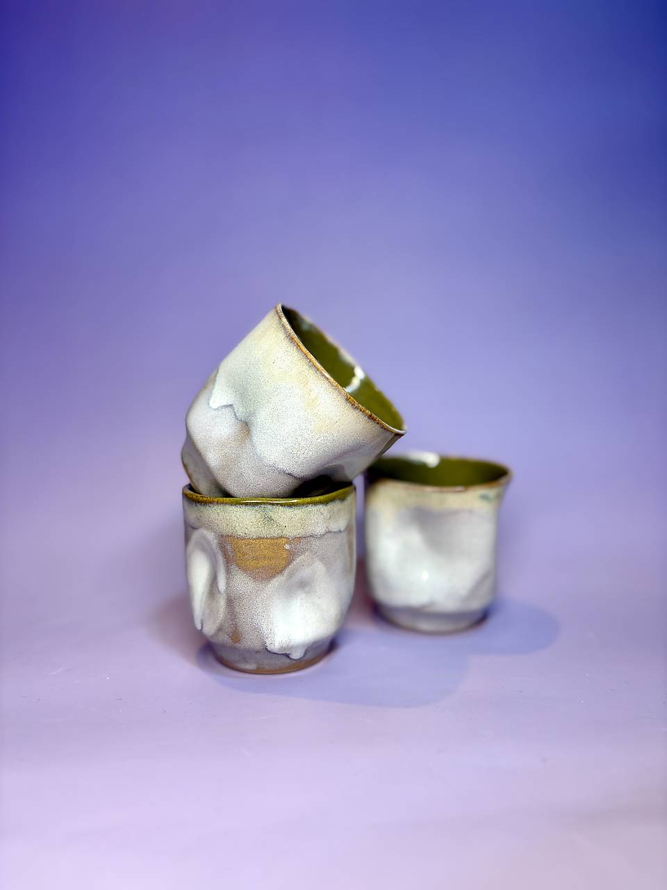 Asymetrický hrnček na kávu Frost Green