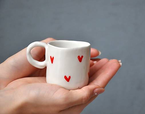 Nádoby - Šálka presso XS so srdiečkami - 18087558_