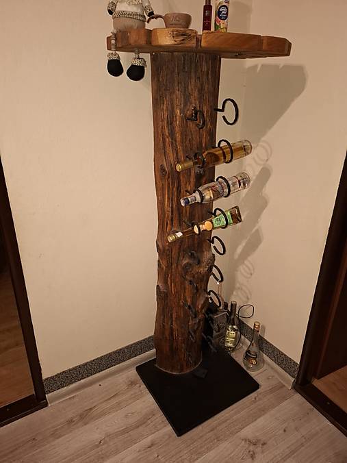 Úložné priestory & Organizácia - Industriálny stojan na alkohol - 18088887_