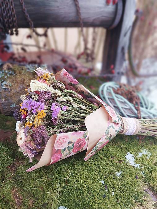 Dekorácie - Kytica sušených kvetín pre pani učiteľku - 18091574_