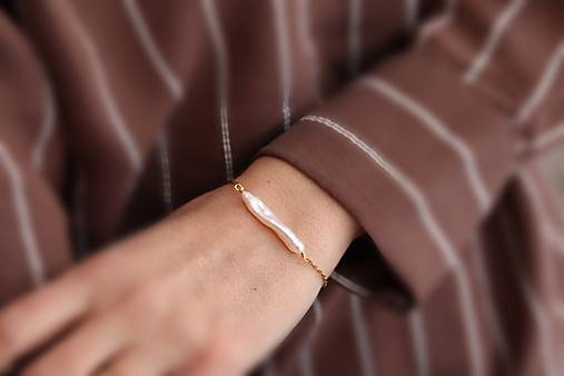 Retiazkový náramok - Keshi perla