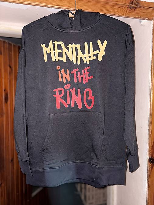 Mikiny ChroNika – keď chceš mať pokoj aspoň navonok