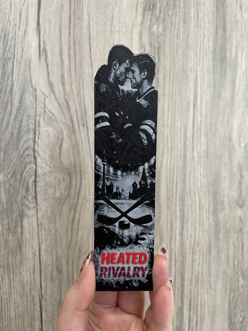 Papiernictvo - Bookmark na motív knihy Heated Rivalry - 18096721_