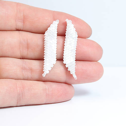 s v a d b a _ lineárne napichovacie náušnice