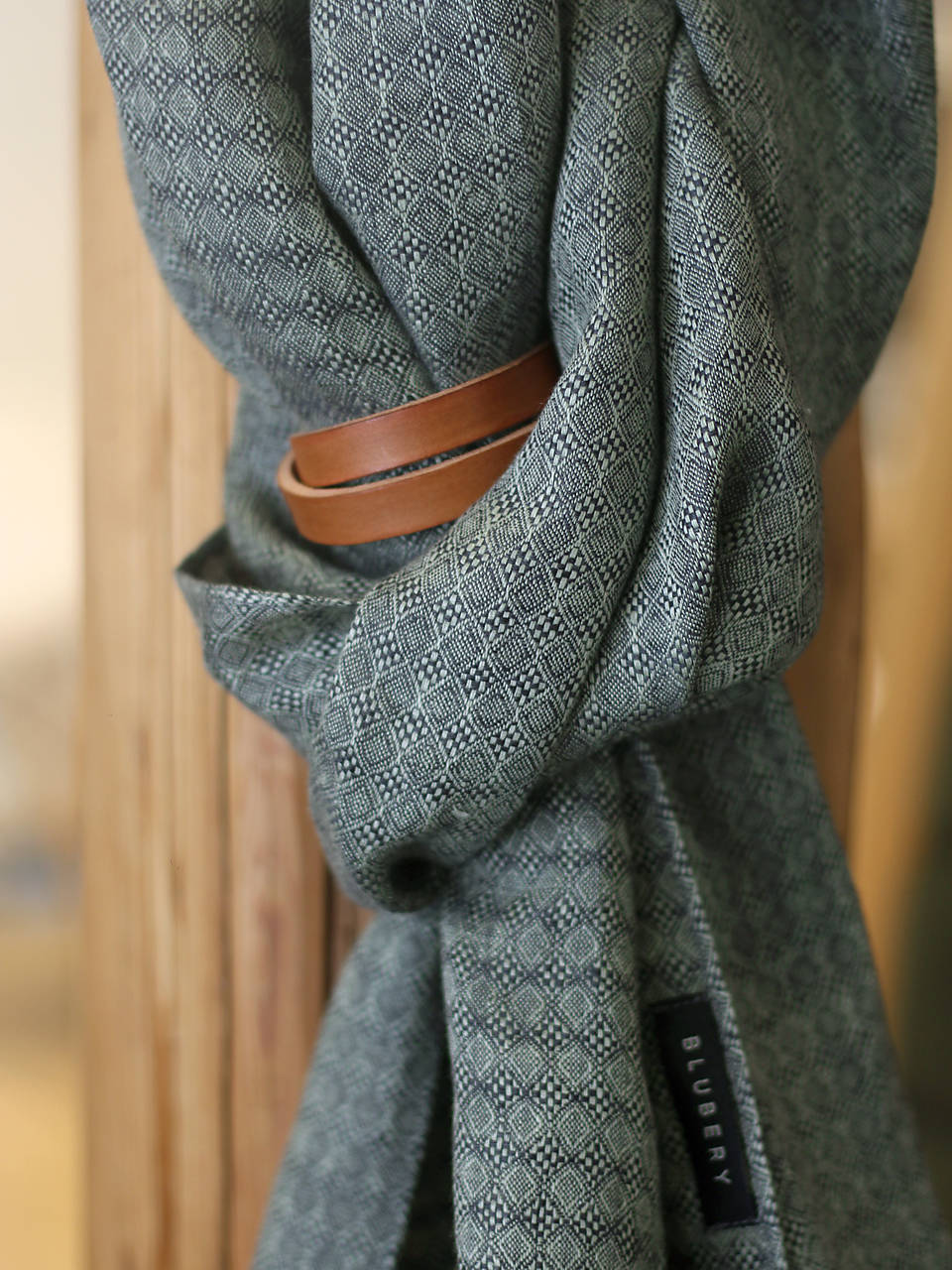 Elegantný šedozelený šál zo 100% premium ľanu s diamantovým vzorom