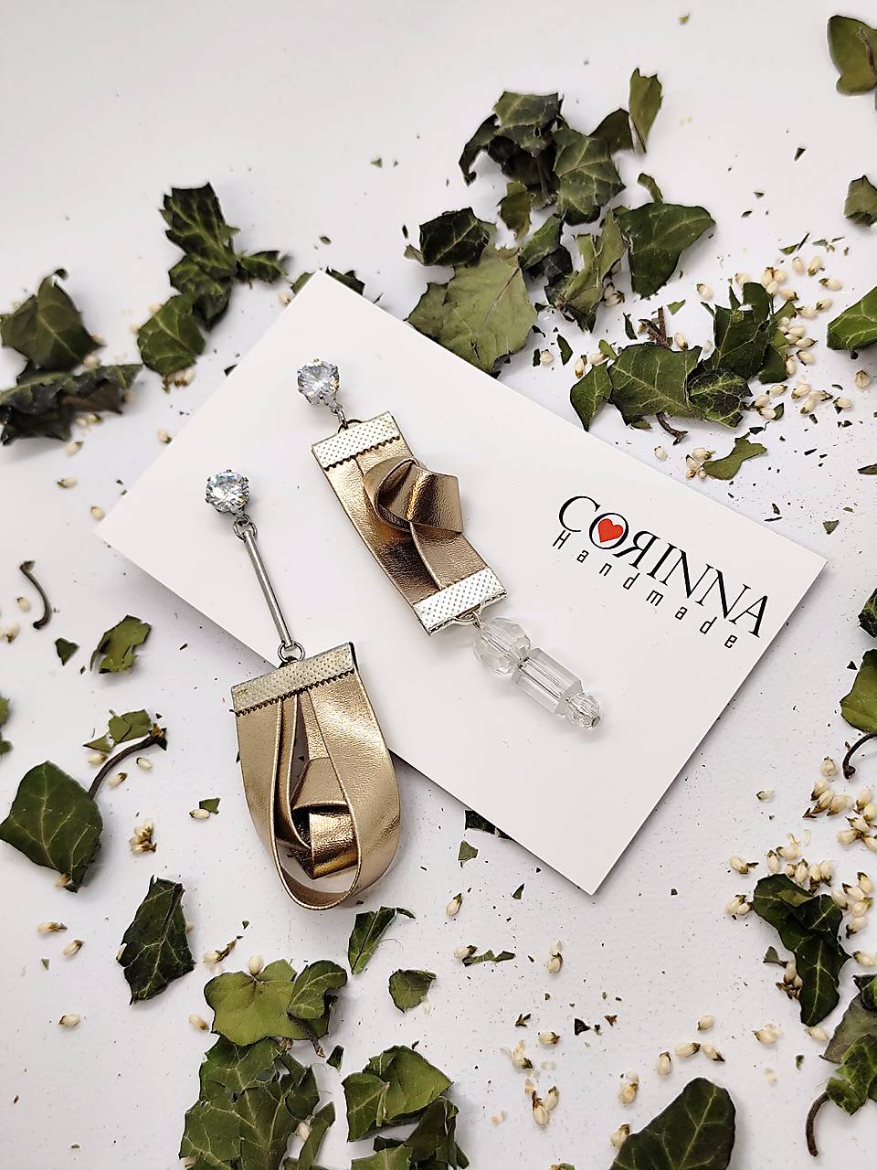 Asymetrické náušnice "KLAU"