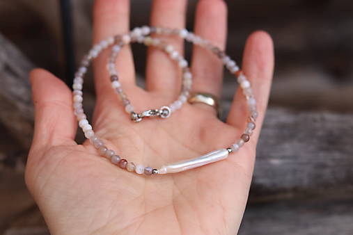 Náhrdelník achát s barokovou perlou