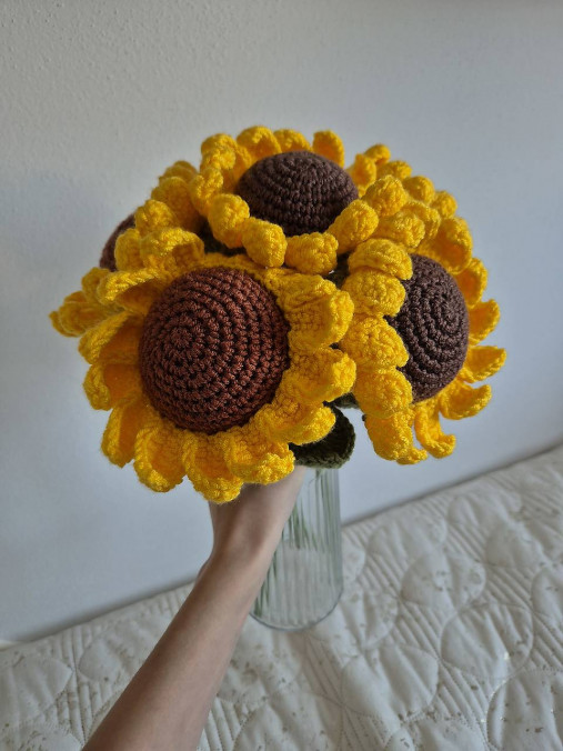 Háčkovaná slnečnica