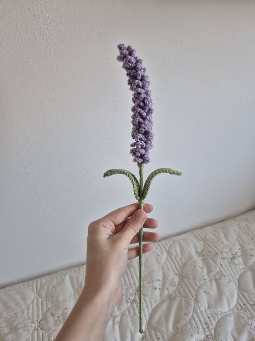 Háčkovaná levanduľa