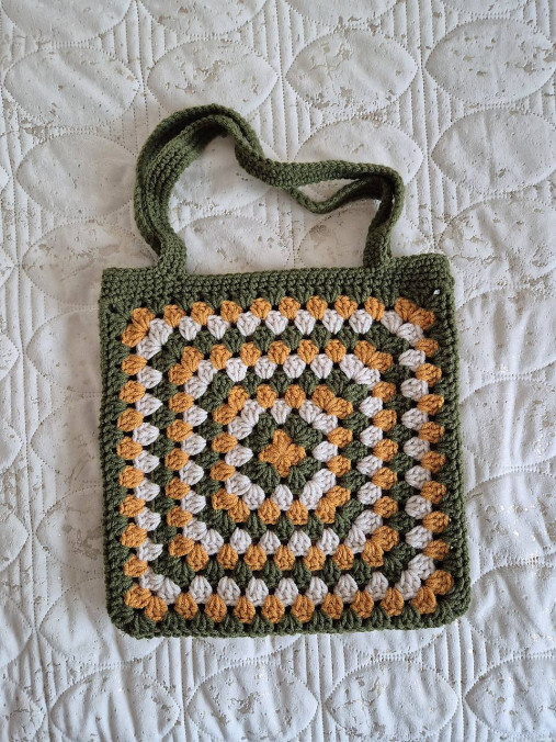 Háčkovaná štvorcová taška (Zeleno-žlto-béžová)