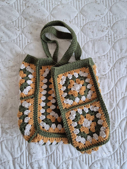 Háčkovaná veľká taška
