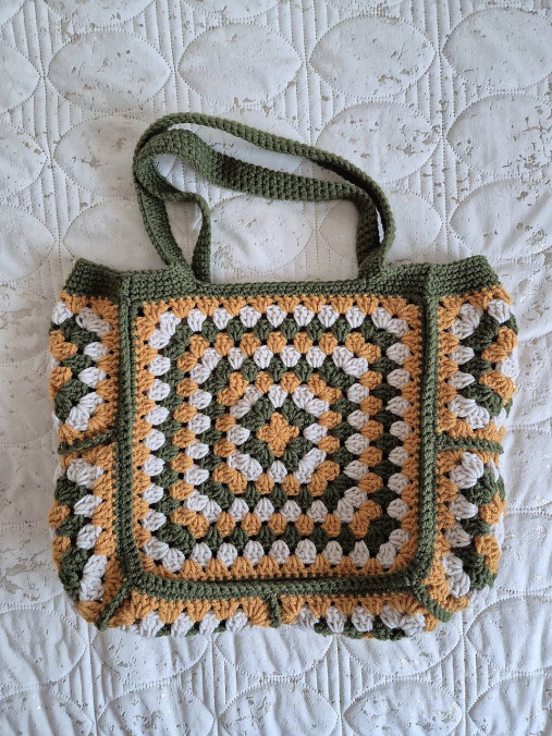 Háčkovaná veľká taška