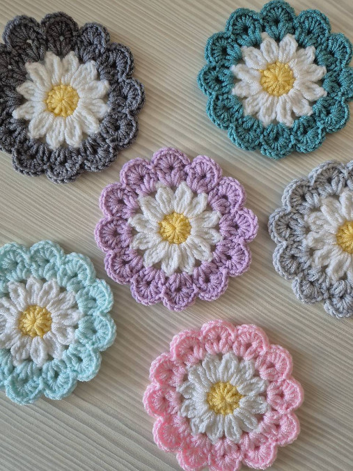 Sedmokráskové podšálky - pastelové