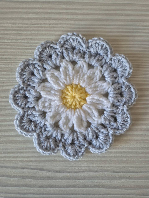 Sedmokráskové podšálky - pastelové