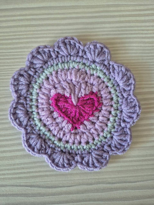 Srdiečkové podšálky