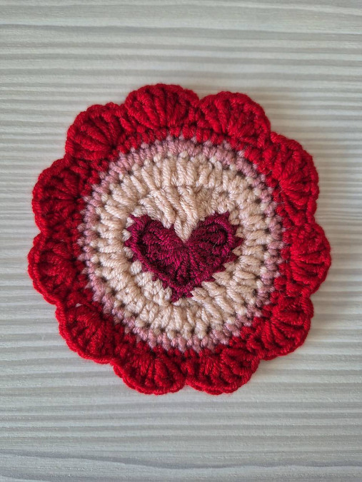 Srdiečkové podšálky