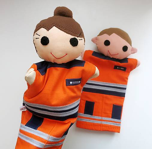 Maňuška na ruku - zdravotnícke povolania (zdravotný záchranár/ záchranárka)