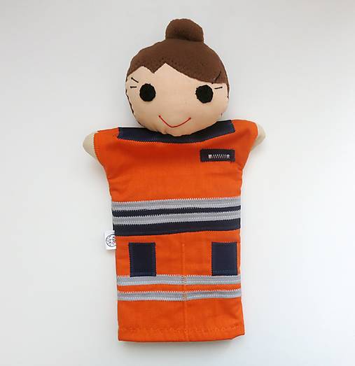 Maňuška na ruku - zdravotná záchranárka