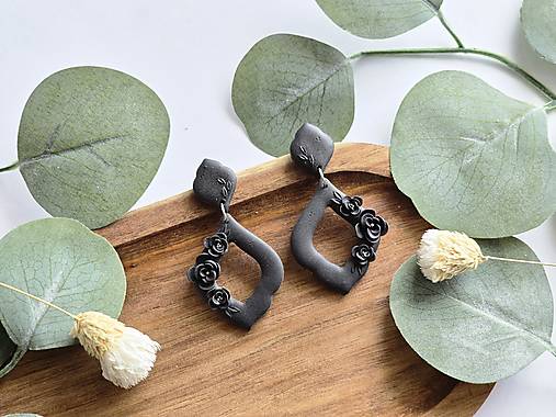 Náušnice - NOIRÉ (čierne so str.detailami) - 18106325_