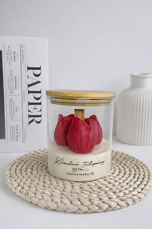 Sójová sviečka - kúzelné tulipány (Červená)