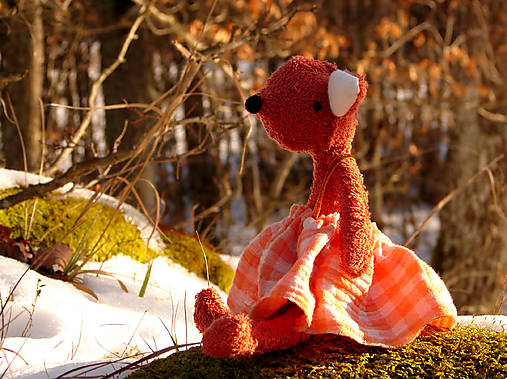 Hračky - ryšavá "Pupy" v kockovanej sukničke z mušelínu - 18108863_