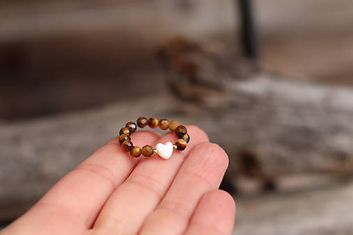 Prsteň tigrie oko, srdce