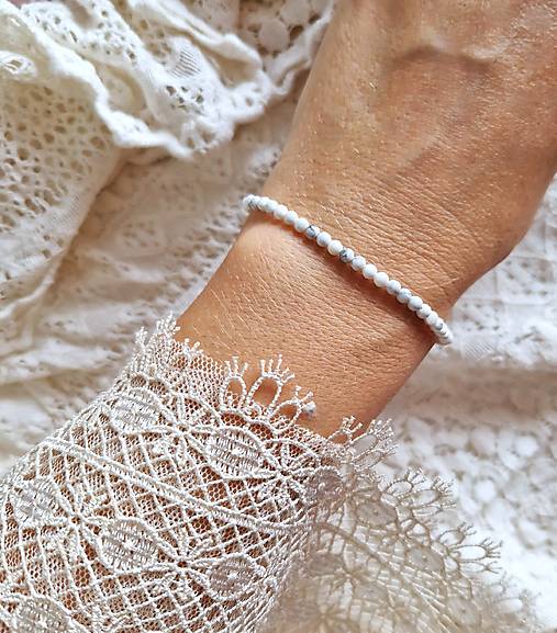 Náramky - Náramok*howlit*magnezit*0,3 cm - 18108842_