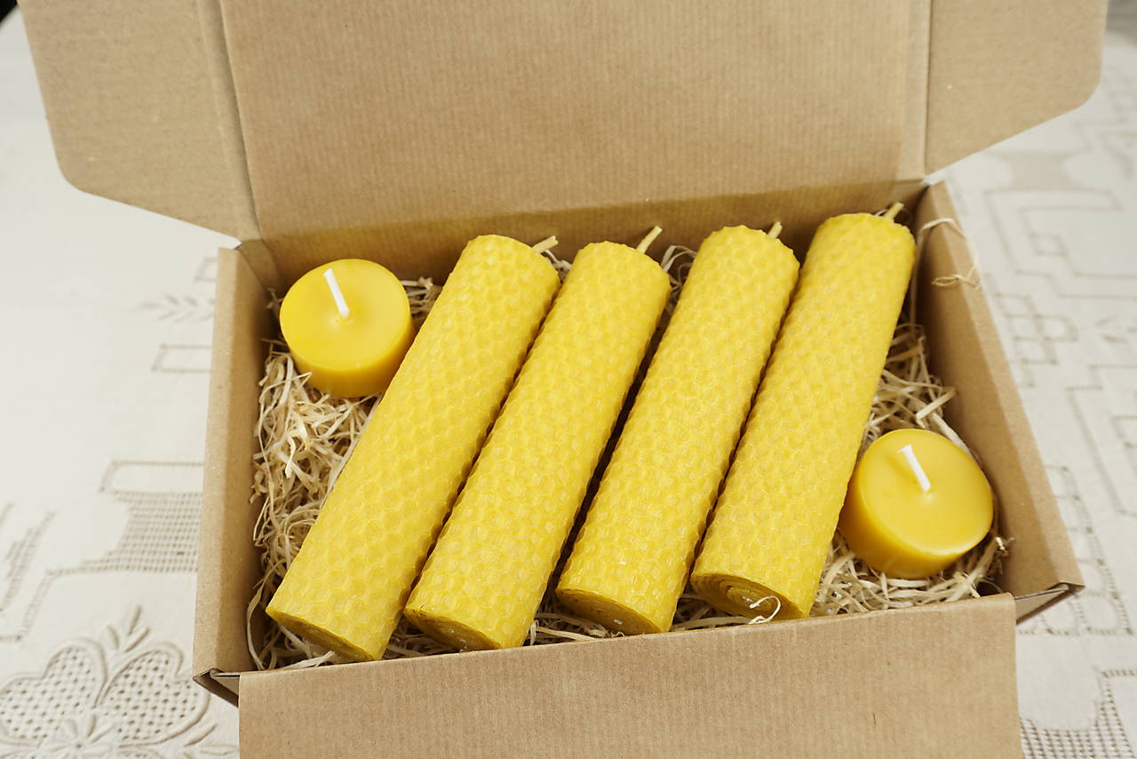 Darčeková sada točených sviečok z včelieho vosku (4+2 ks) | Prírodná vôňa medu