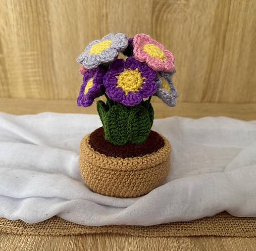 Dekorácie - Háčkovaný kvetináč (Fialová) - 18111675_