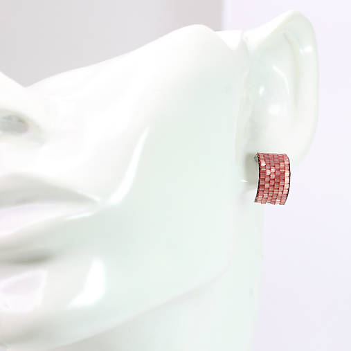 Oblúčikové napichovacie náušnice (Červená jemná)