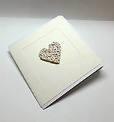 Papiernictvo - Blahoželanie / pohľadnica so srdiečkom z ruží ... - 18117343_