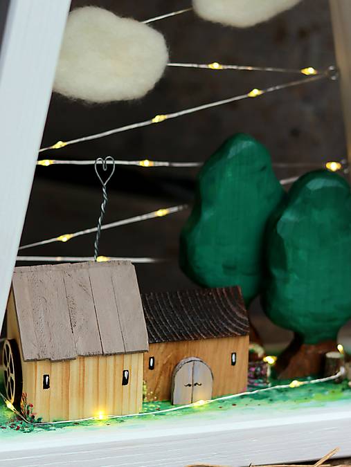 Lampášik "vidiecky domček vo vlčom maku"