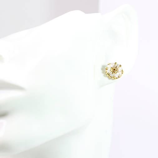 Zlaté napichovacie náušnice