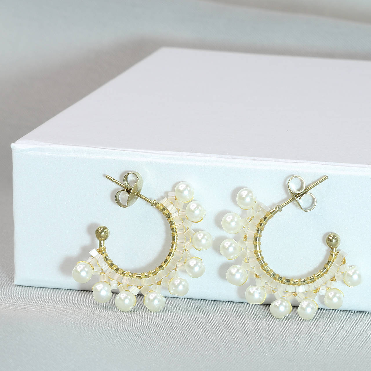 Zlaté perličkové náušnice