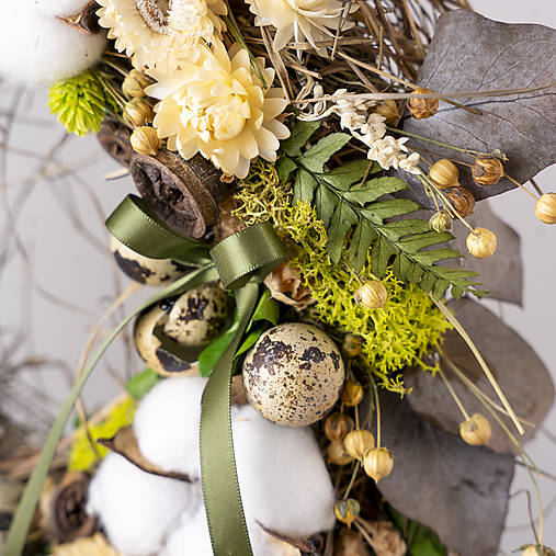 Veľkonočný jarný veniec na dvere zo sušených kvetov | prírodný handmade greenery