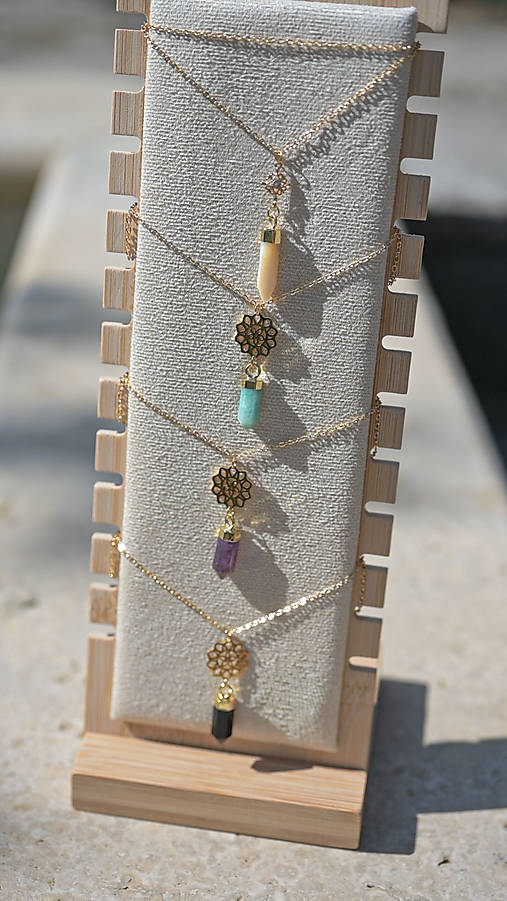 Retiazka mandala RADOSTI s krištáľom (variácie)