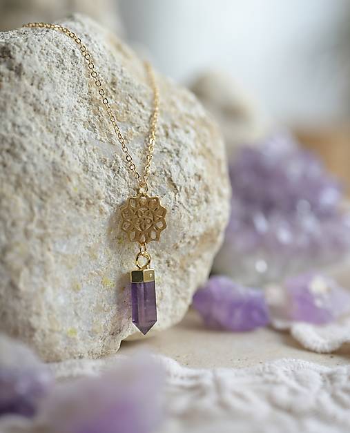 Retiazka mandala RADOSTI s krištáľom (variácie)