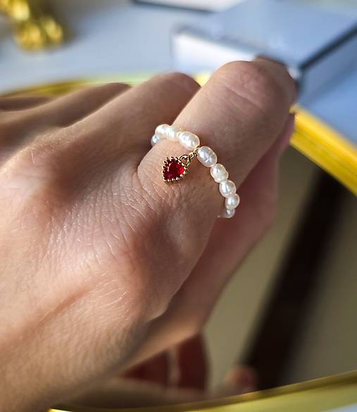 Perlový prsteň so srdiečkom