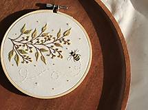 Dekorácie - Výšivká Bee - 18119902_