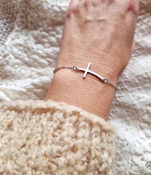 Náramky - Náramok*zaoblený krížik*horizontálný*oceľ - 18120387_