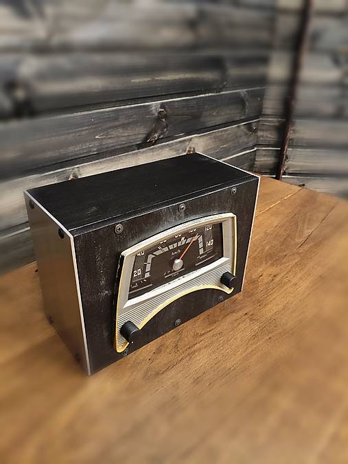 Lampa dekoračná auto