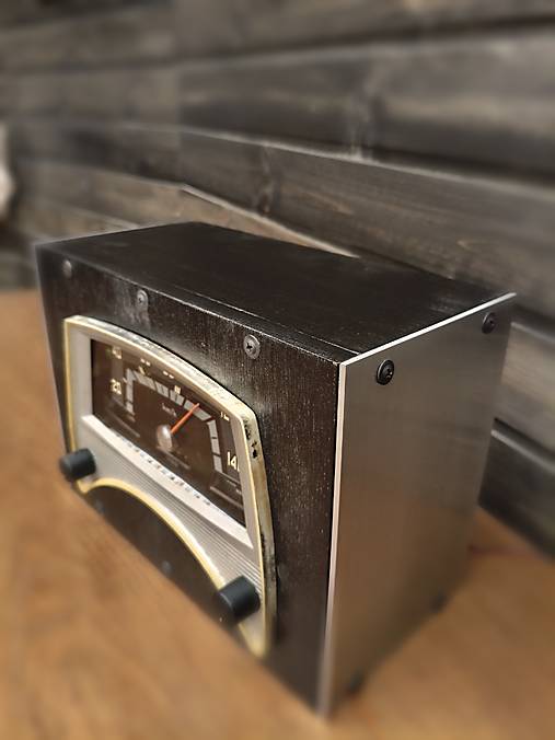 Lampa dekoračná auto