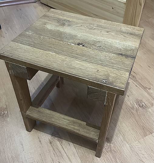 Nábytok - Stolček z duba masív ručna výroba - 18120571_