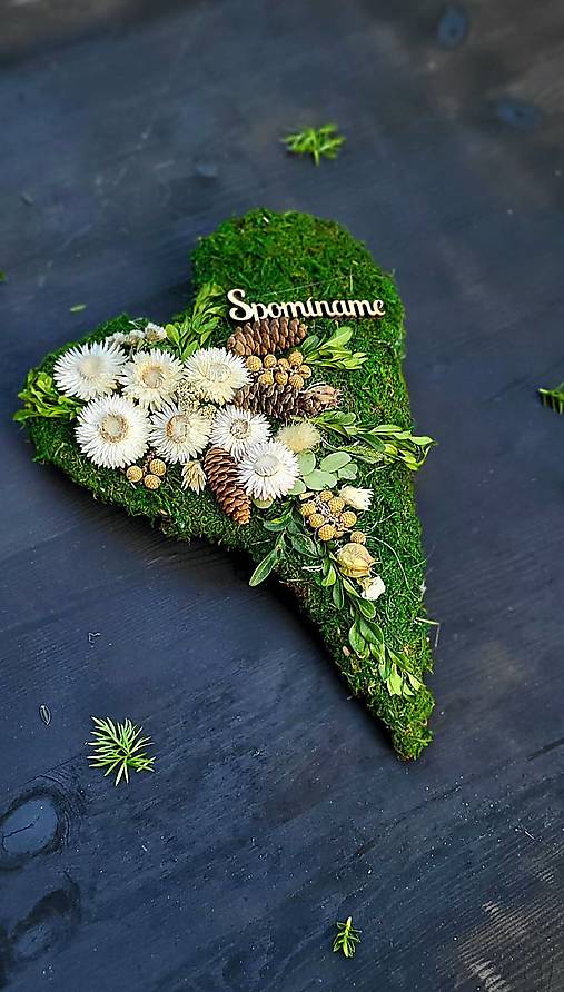 Dekorácie - Machové srdce na hrob - 18122216_