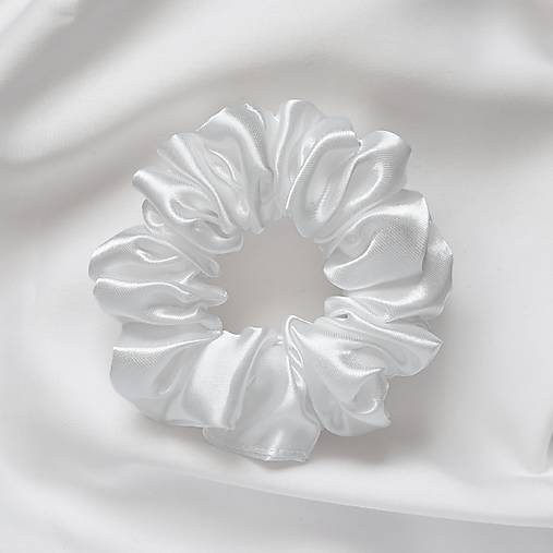 Ozdoby do vlasov - Saténová scrunchie | CLASSIC (Biela) - 18121058_