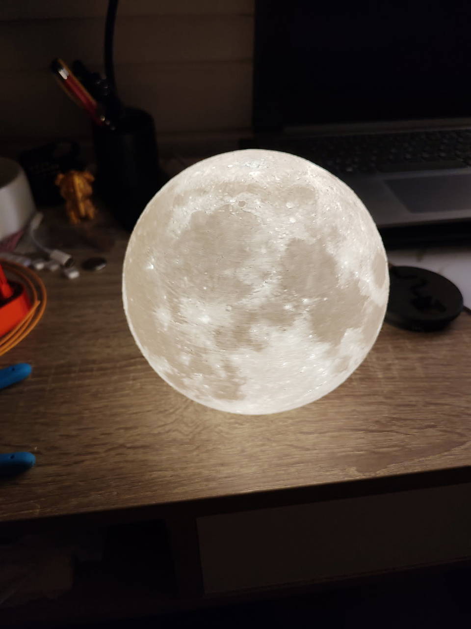 Lampička Mesiac