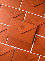 Papiernictvo - Obálka s iniciálmi terracotta 120g C6 - 18124758_