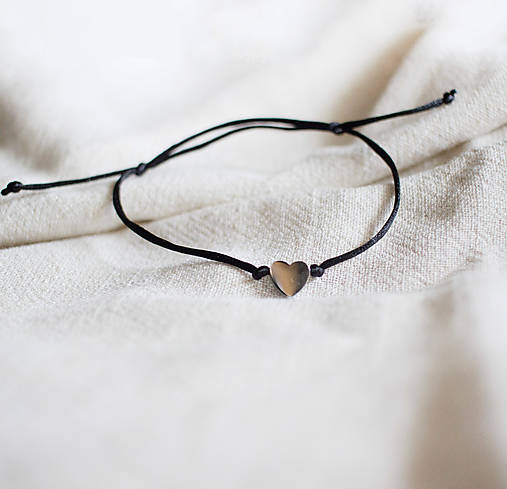 Náramky - náramok "mini srdce" (Čierna) - 18123648_