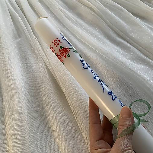Ručne maľovaná krstná svieca s personalizáciou – 35 cm, biely vosk (21 pestrofarebná folk)